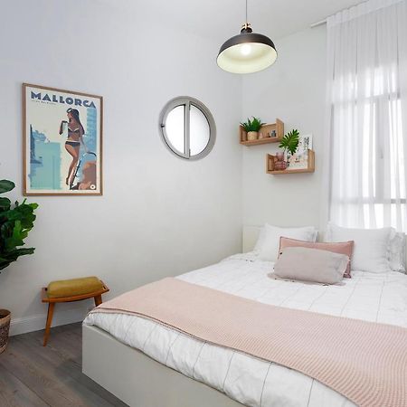 The Clock House Apartment Tel Aviv Bagian luar foto