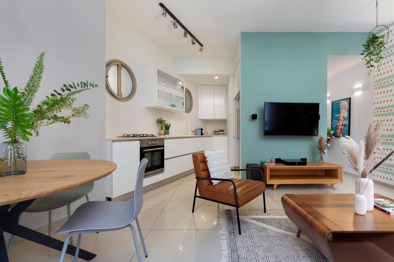 The Clock House Apartment Tel Aviv Bagian luar foto